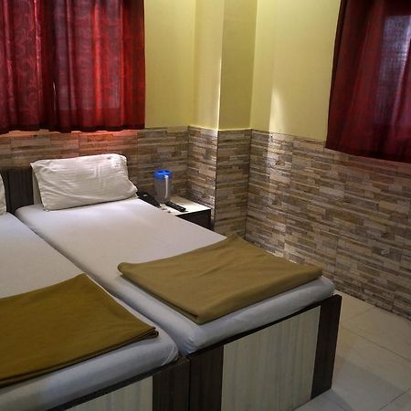 Hotel Zam Zam Palace 孟买 外观 照片