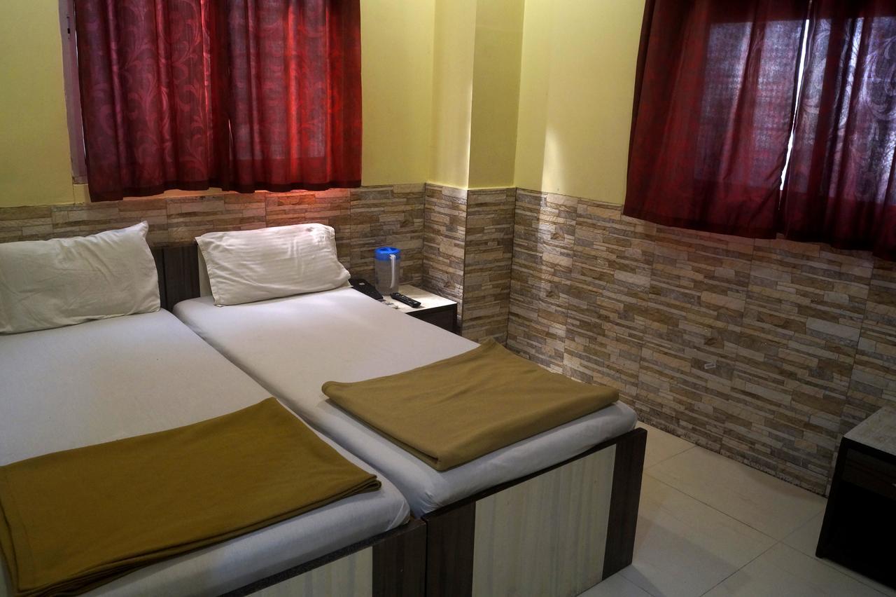 Hotel Zam Zam Palace 孟买 外观 照片